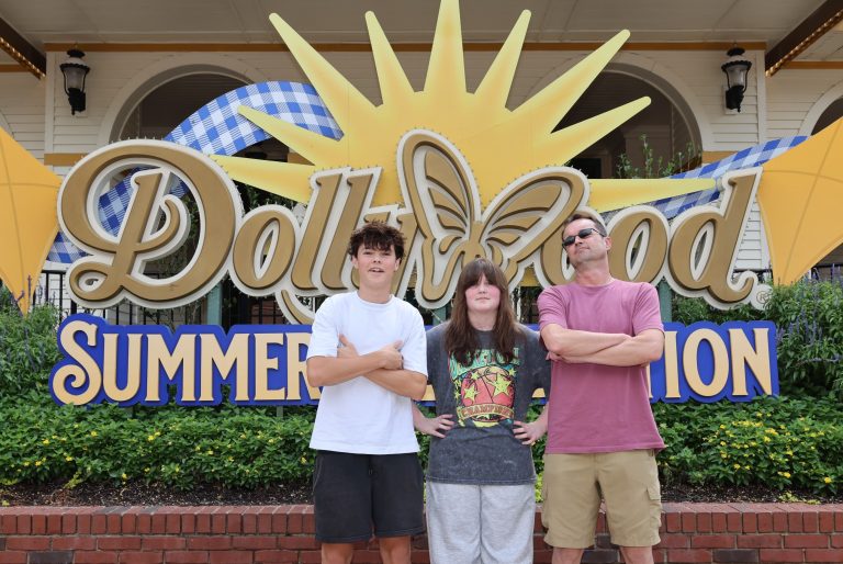 dollywood the experience id321685329~2
